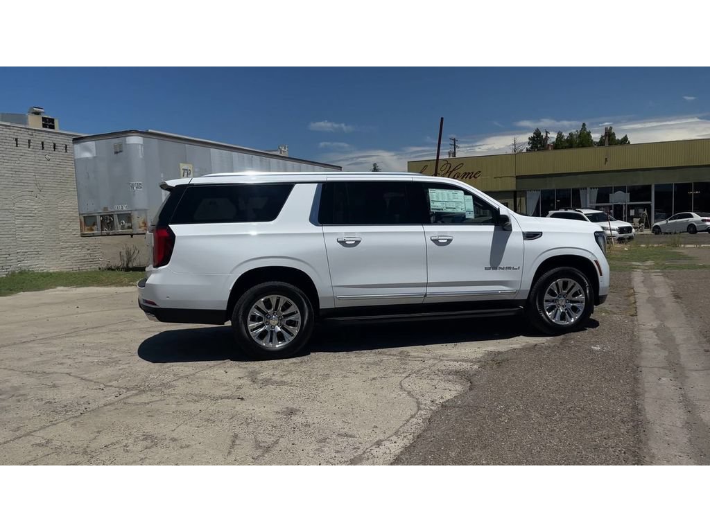 New 2026 GMC Yukon XL Denali AWD/4WD image 3