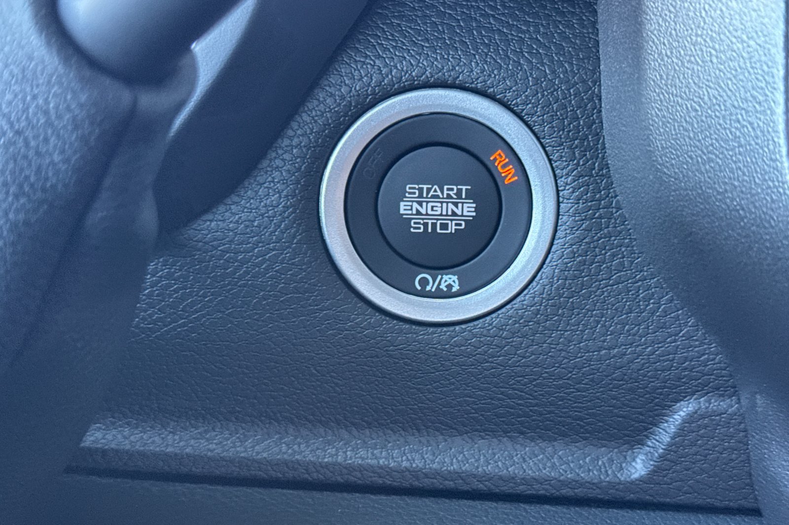 New 2026 RAM 3500 Laramie AWD/4WD image 21