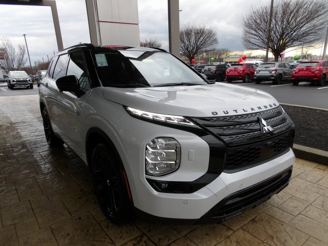 New 2025 Mitsubishi Outlander SEL Black Edition image 3