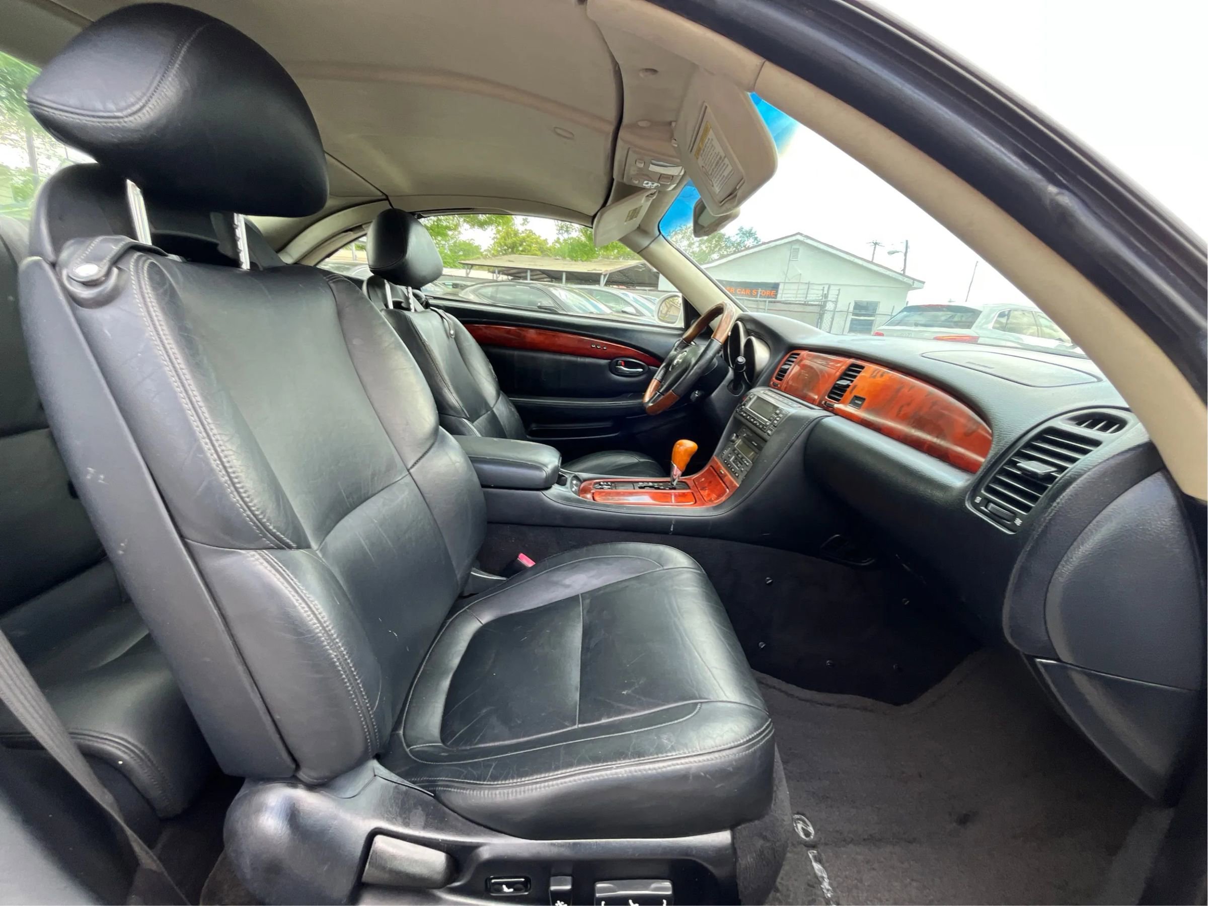 Used 2002 Lexus SC 430 Convertible image 30