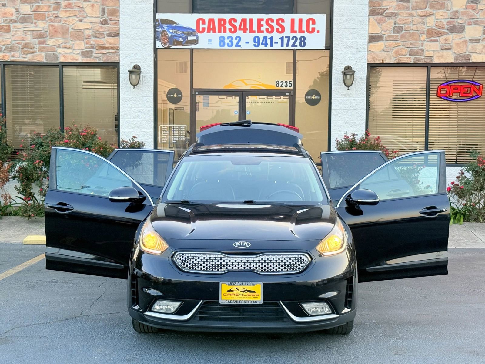Used 2017 Kia Niro FWD image 14