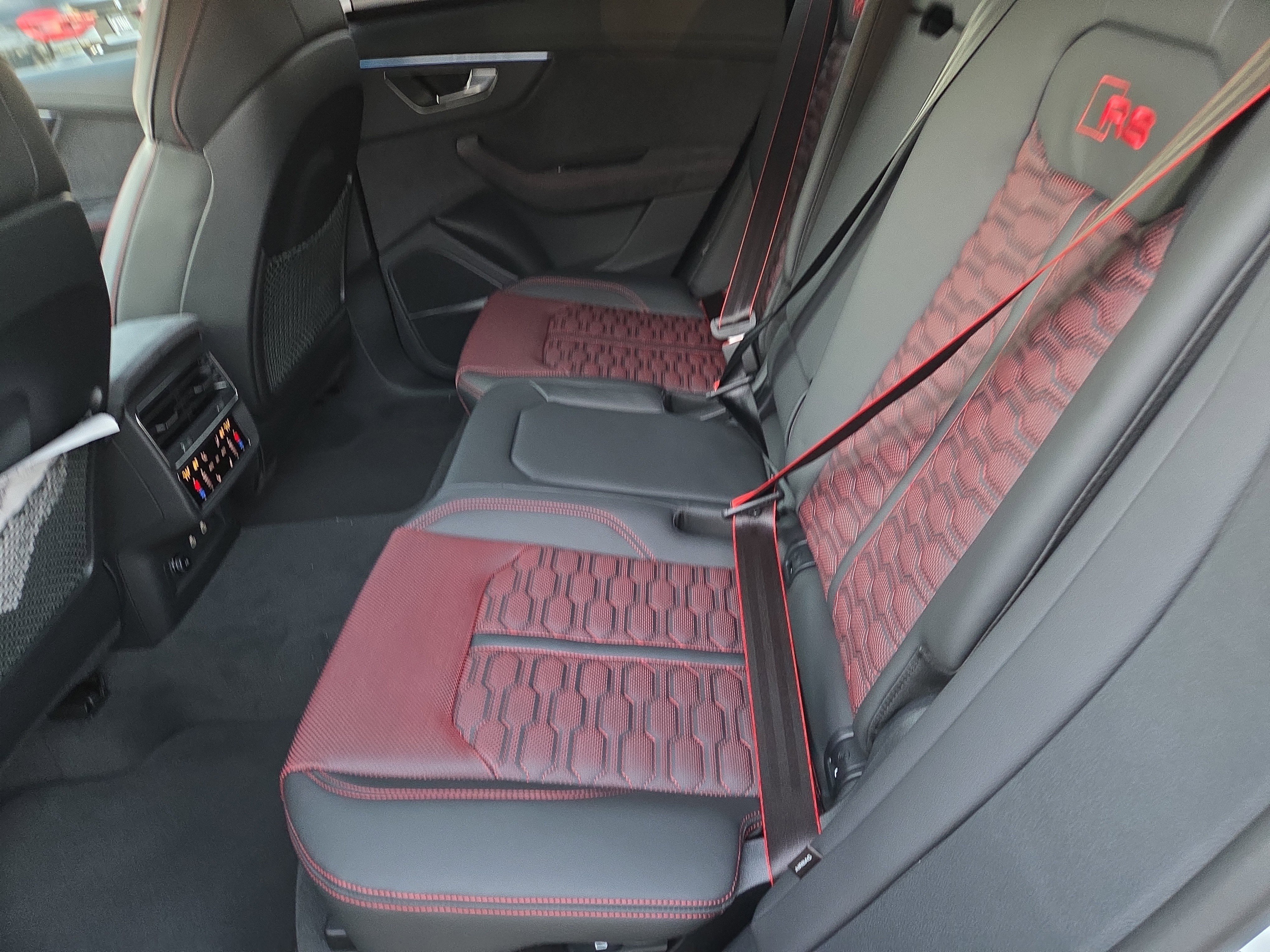 New 2026 Audi RS Q8 performance image 6