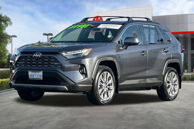 Used 2024 Toyota RAV4 Limited image 9