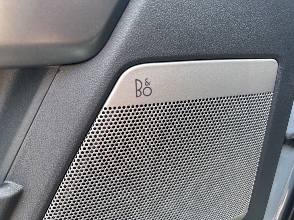 New 2026 Ford F250 Lariat w/ Black Appearance Package image 13