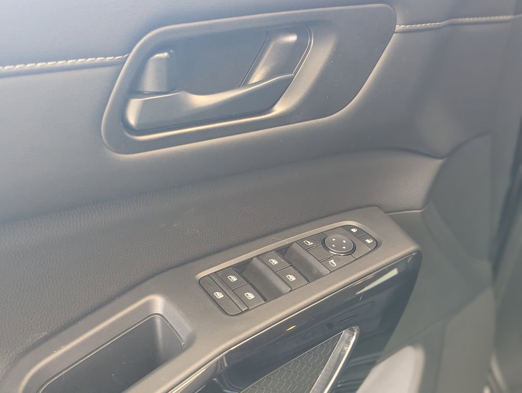 New 2026 Nissan Pathfinder SV image 24