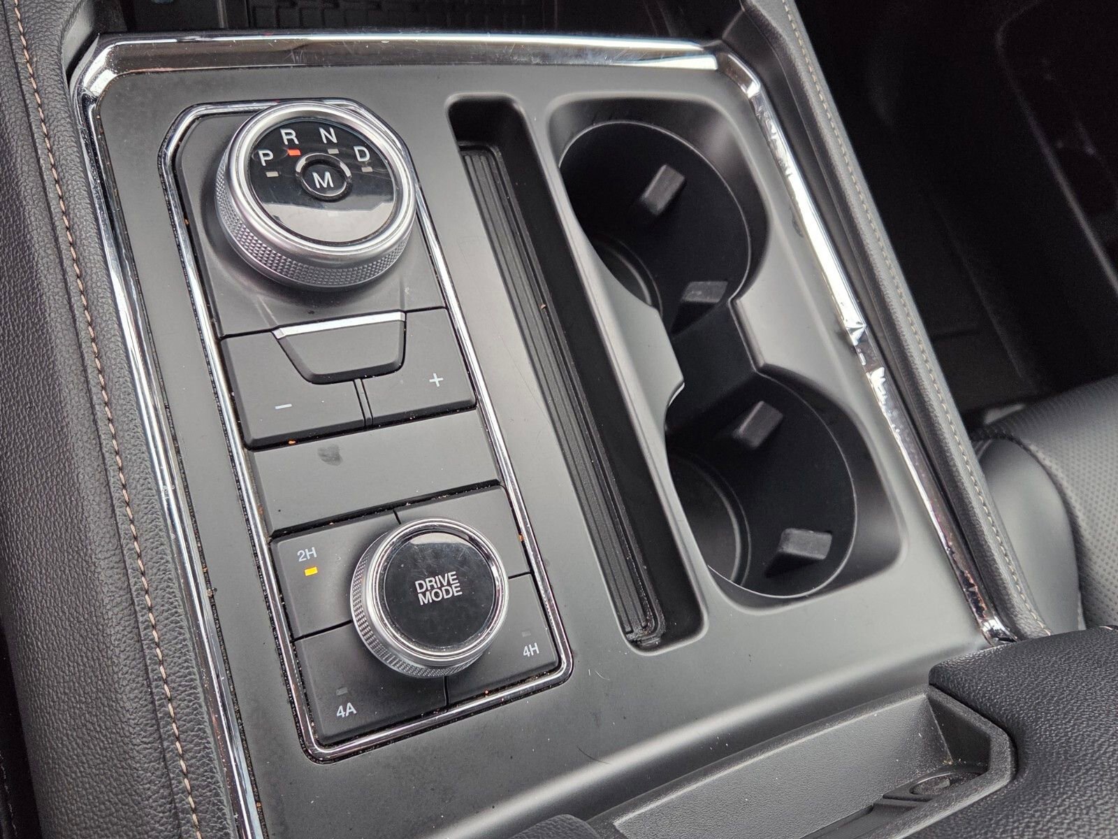 Used 2024 Ford Expedition Max XLT image 26