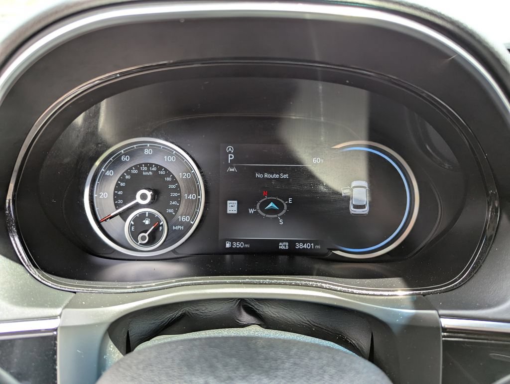 Used 2023 Genesis GV70 2.5T AWD/4WD image 18