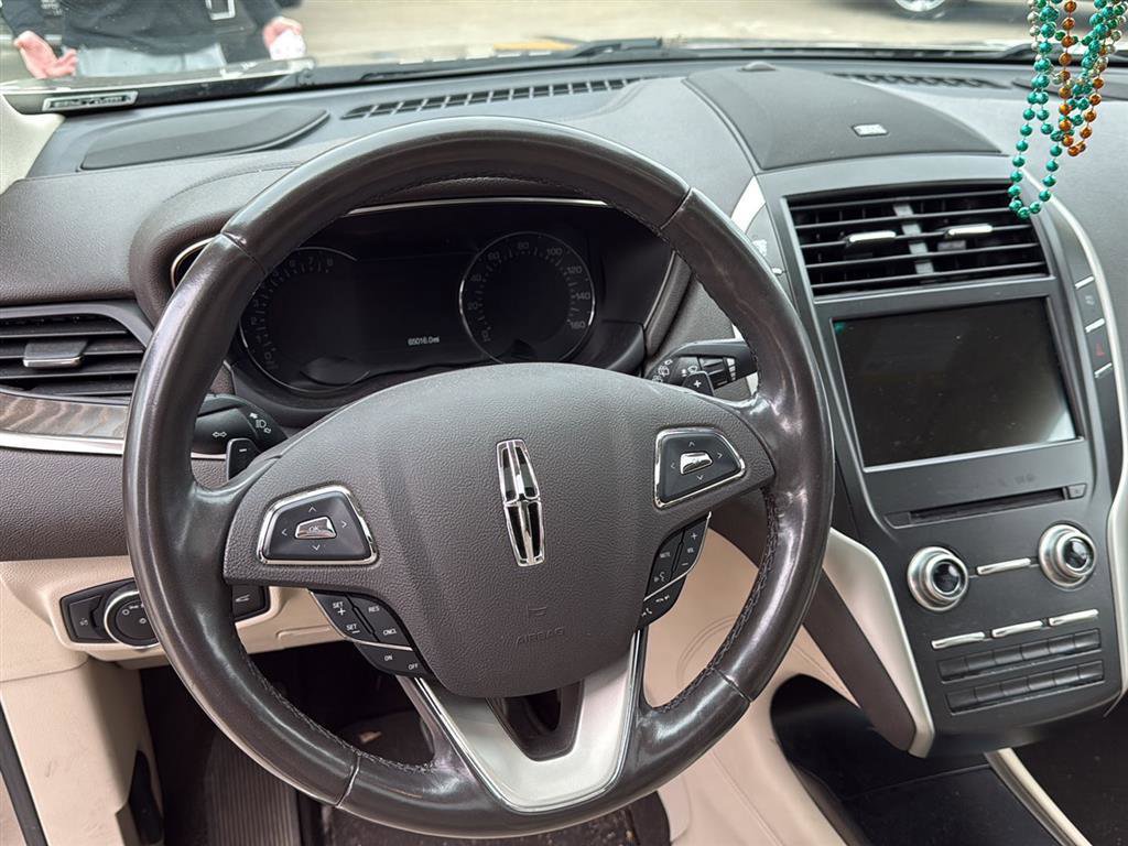 Used 2019 Lincoln MKC Reserve w/ MKC Climate Package AWD/4WD image 17