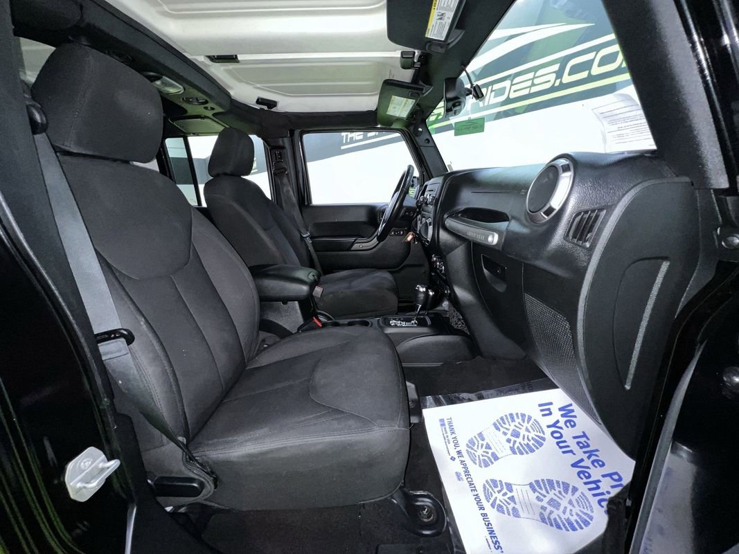 Used 2015 Jeep Wrangler Unlimited Sport w/ Quick Order Package 24S AWD/4WD image 26