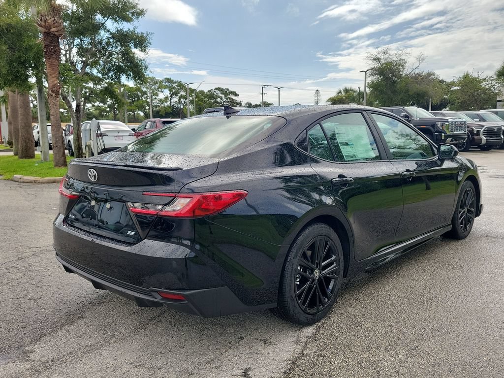 New 2026 Toyota Camry SE w/ Convenience Package FWD image 4