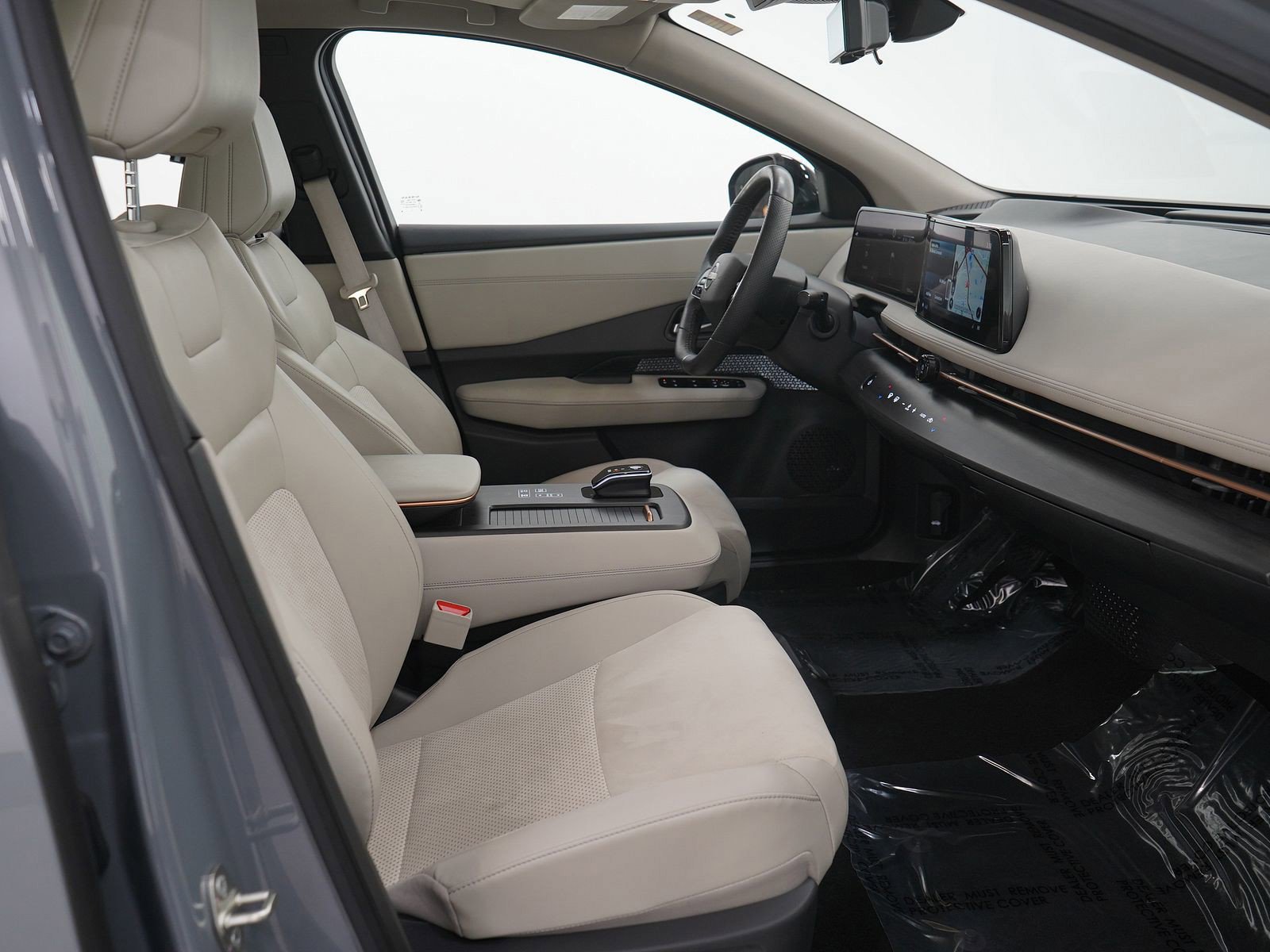 Used 2023 Nissan Ariya AWD image 12