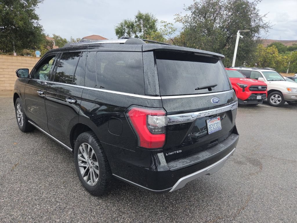 Used 2018 Ford Expedition Limited w/ Equipment Group 301A AWD/4WD image 3