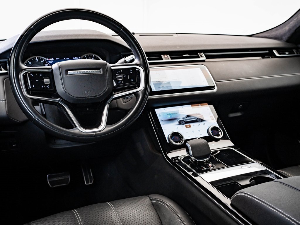 Used 2022 Land Rover Range Rover Velar R-Dynamic S image 4