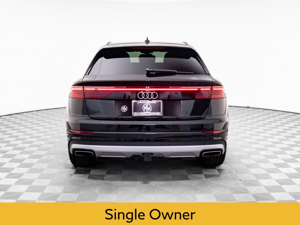 Used 2024 Audi Q8 Prestige w/ Prestige Package image 4