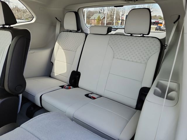 New 2026 GMC Acadia Denali w/ Super Cruise Package image 7