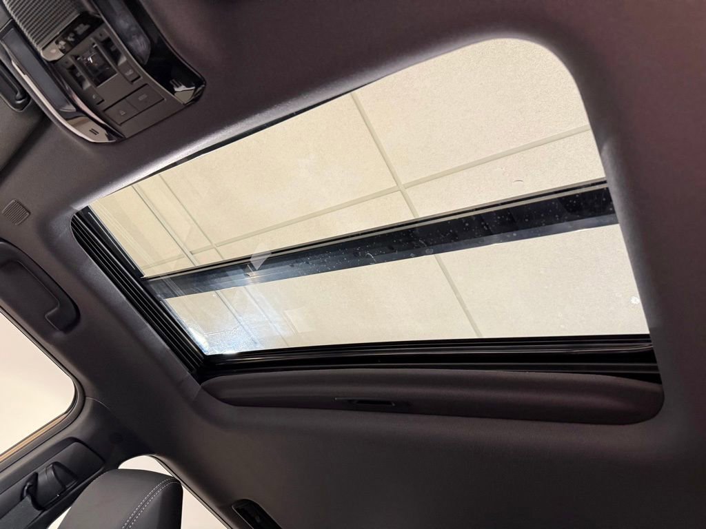 New 2025 Toyota Land Cruiser image 18