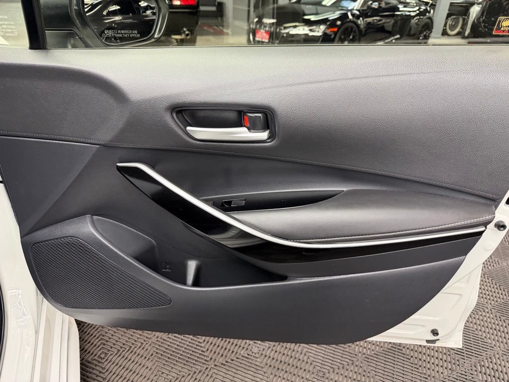 Used 2020 Toyota Corolla XLE w/ Carpet Mat Package (TMS) FWD image 52