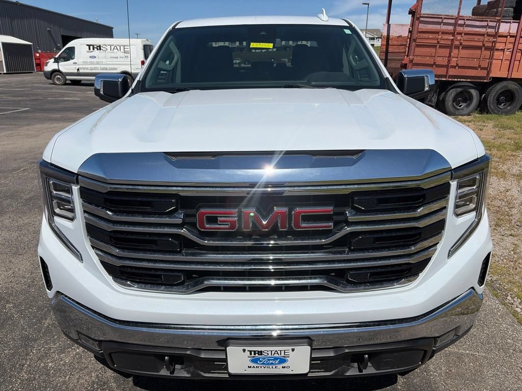 Used 2026 GMC Sierra 1500 SLT w/ SLT Premium Package AWD/4WD image 2