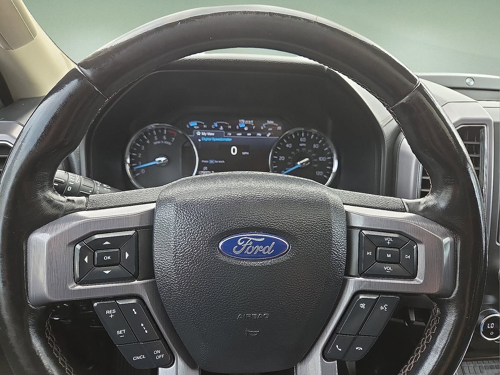 Used 2019 Ford Expedition Platinum RWD image 24