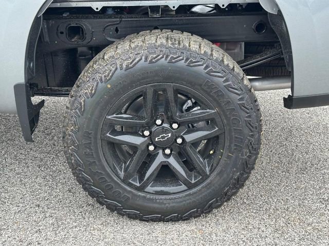 New 2026 Chevrolet Silverado 1500 Custom Trail Boss AWD/4WD image 4