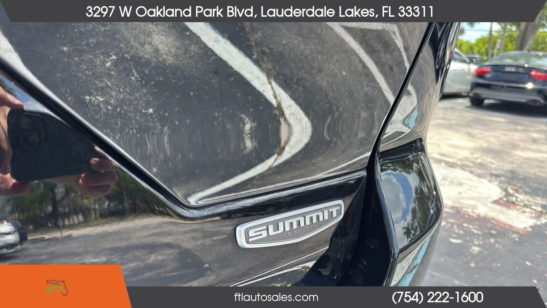 Used 2022 Jeep Grand Cherokee Summit w/ Luxury Tech Group V image 14