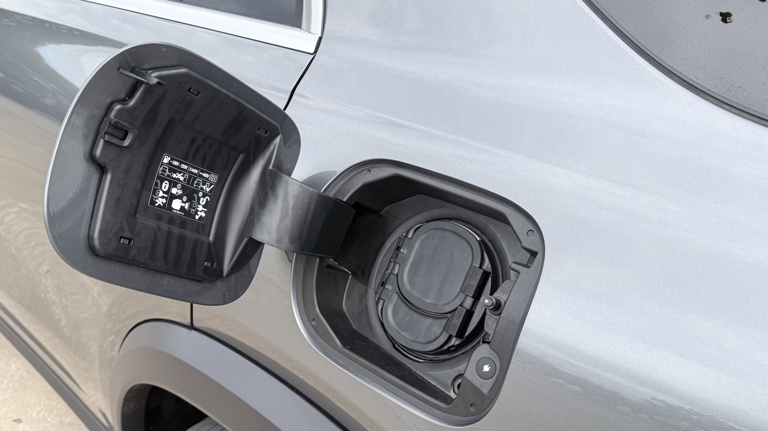 Used 2025 Mercedes-Benz GLE 450e 4MATIC image 22