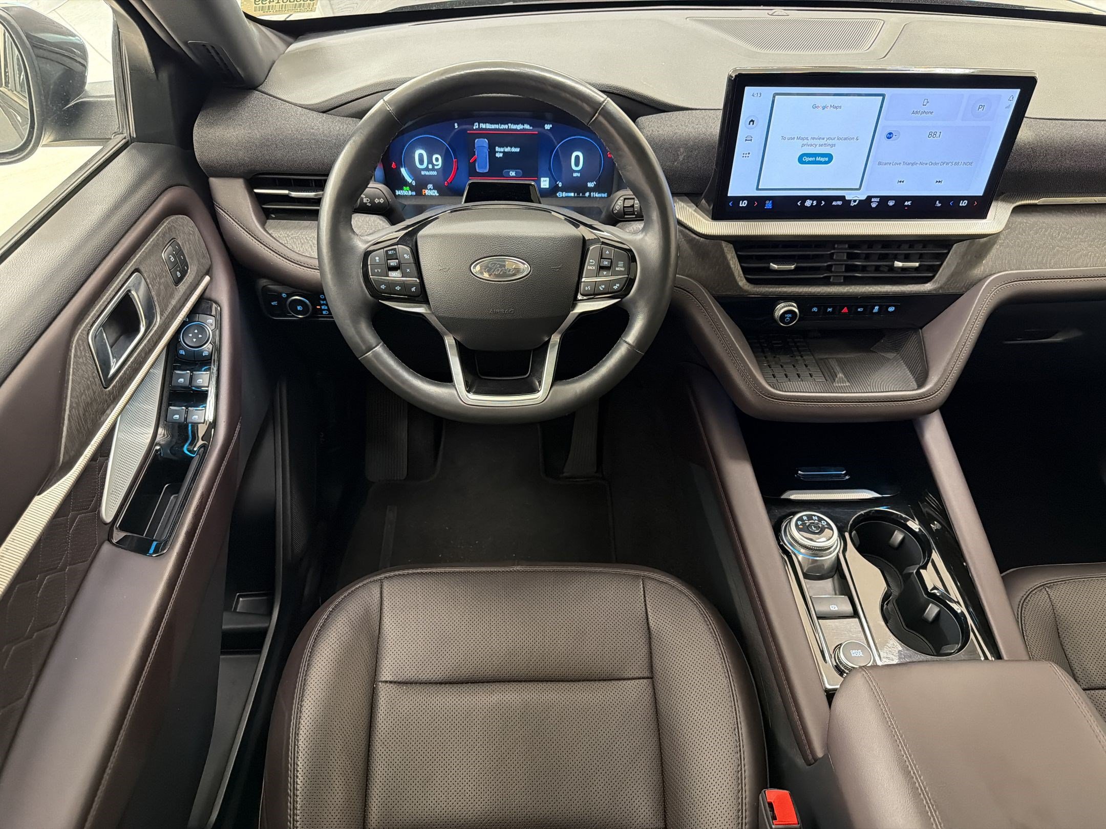 Certified 2025 Ford Explorer Platinum w/ LUX Leather Package AWD/4WD image 29