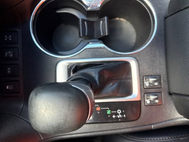 Used 2019 Toyota Highlander XLE AWD/4WD image 25