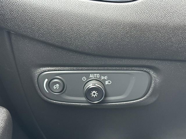 Certified 2024 Chevrolet Equinox LT w/ LPO, Floor Liner Package image 17