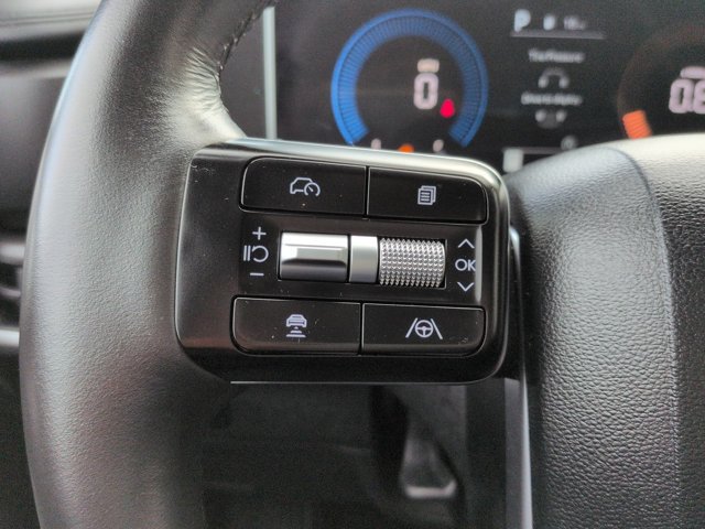 Used 2025 Hyundai Santa Fe SE FWD image 22