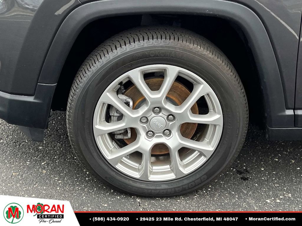 Used 2024 Jeep Compass Latitude AWD/4WD image 9