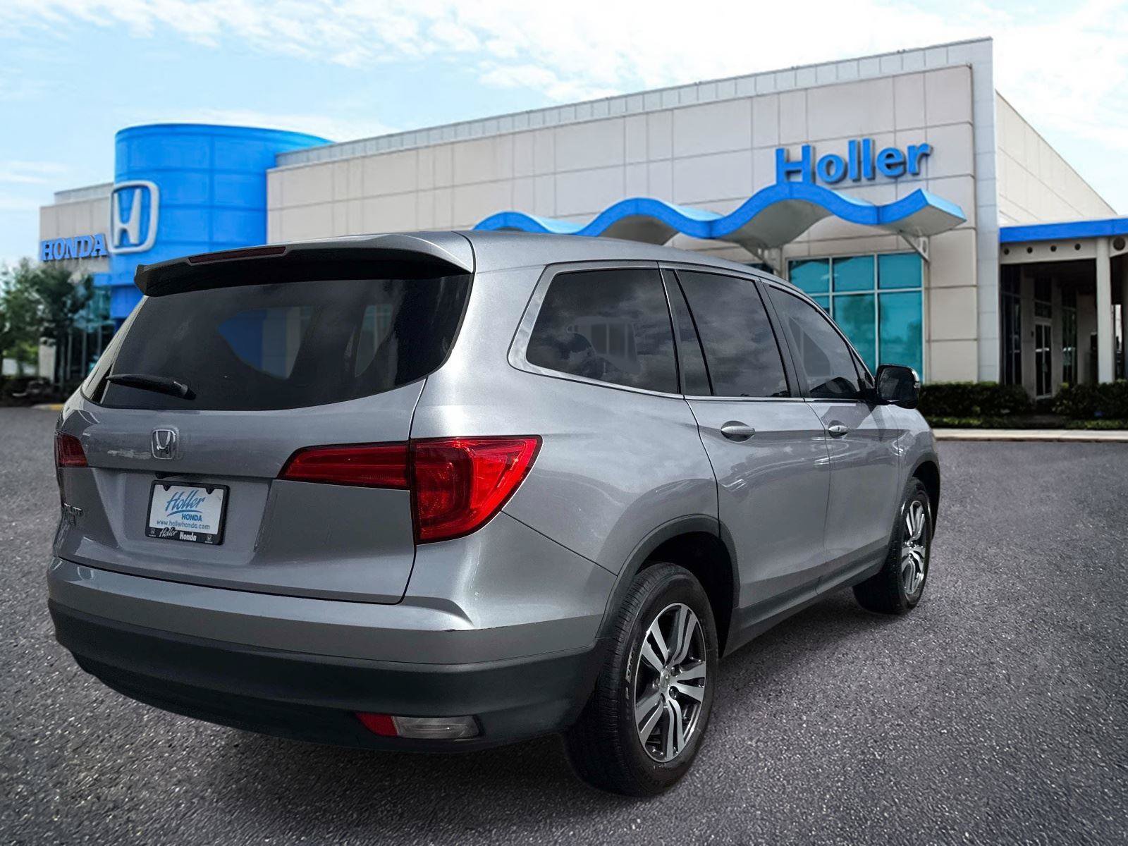 Certified 2017 Honda Pilot EX-L image 4