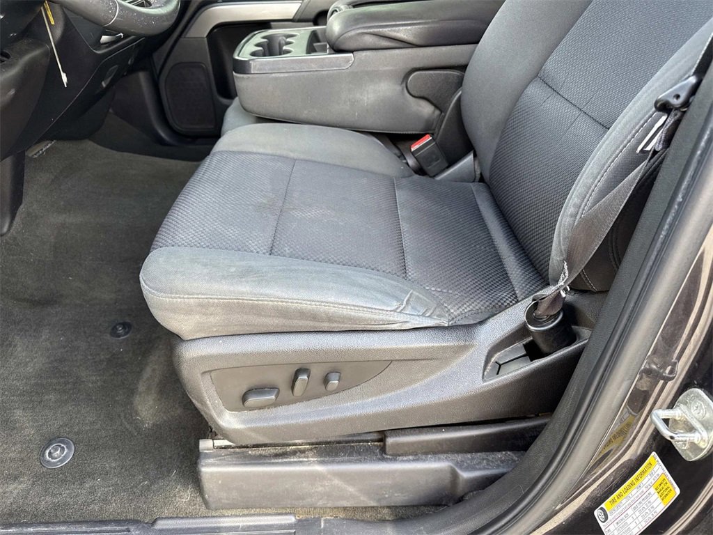 Used 2015 Chevrolet Silverado 1500 LT w/ LT Convenience Package image 10