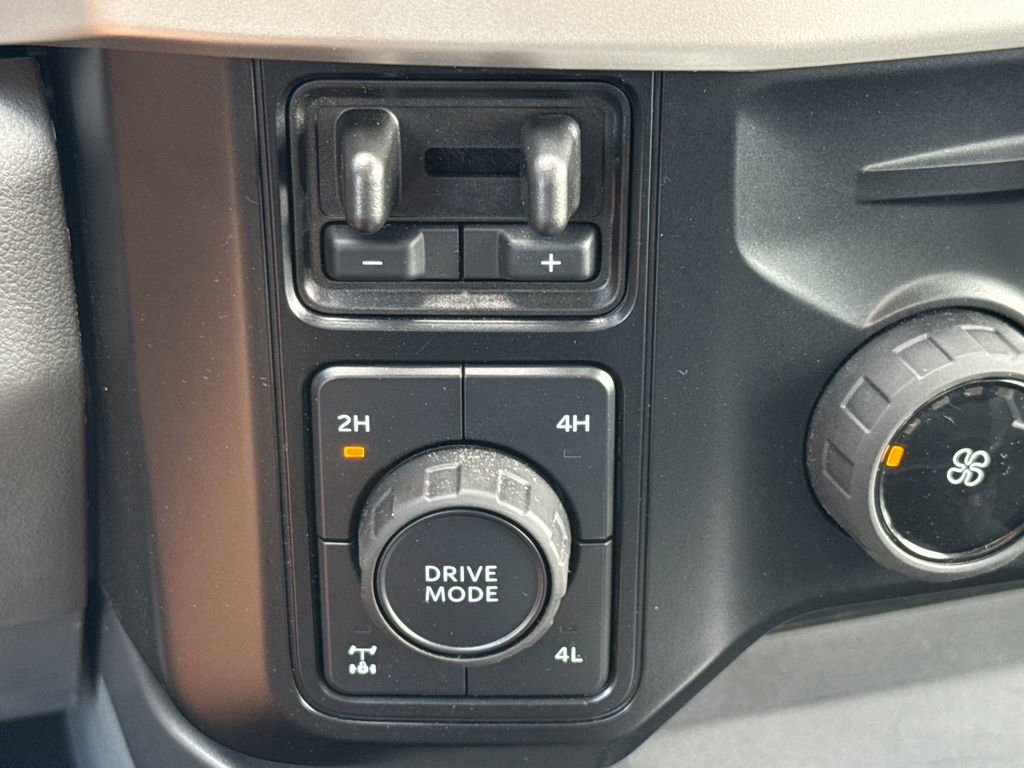 Certified 2024 Ford F250 XLT w/ XLT Premium Package image 24