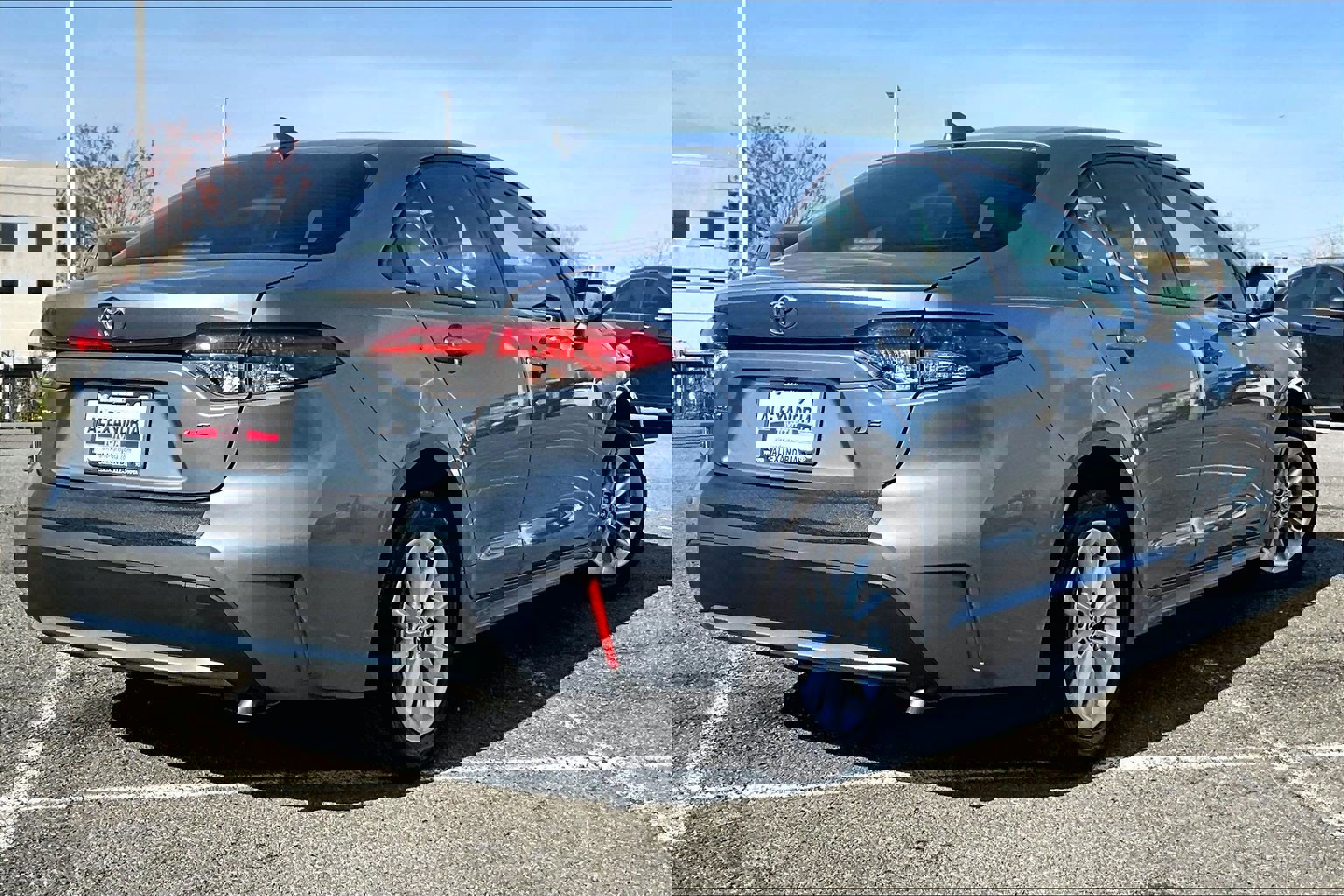 Used 2021 Toyota Corolla LE w/ LE Convenience Package image 12