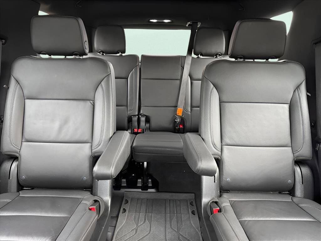 Used 2023 Chevrolet Tahoe Z71 w/ Luxury Package image 13