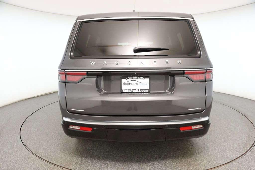Used 2023 Jeep Wagoneer Series II w/ Premium Group I image 5