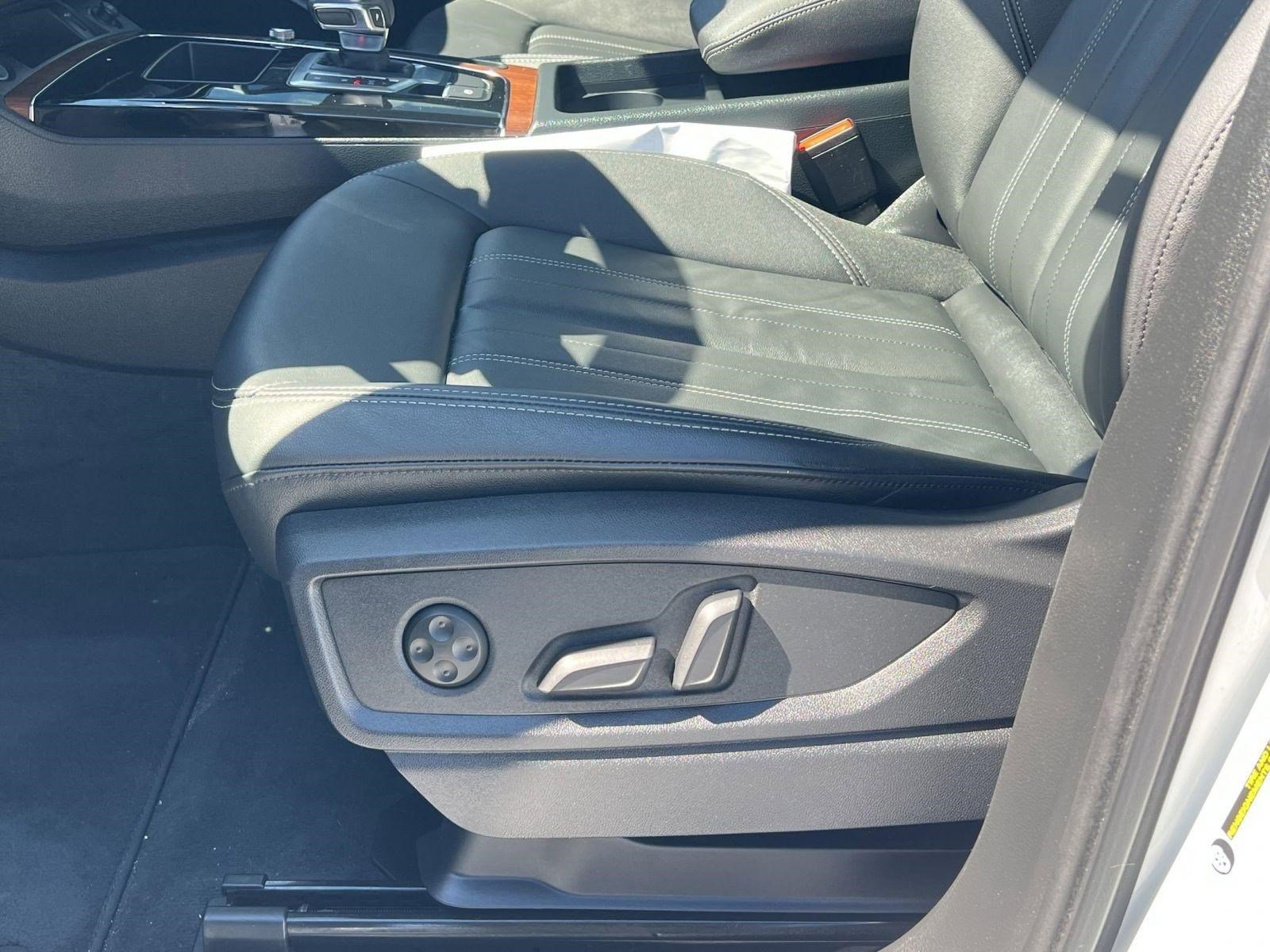 Certified 2023 Audi Q5 2.0T Premium w/ Convenience Package image 14