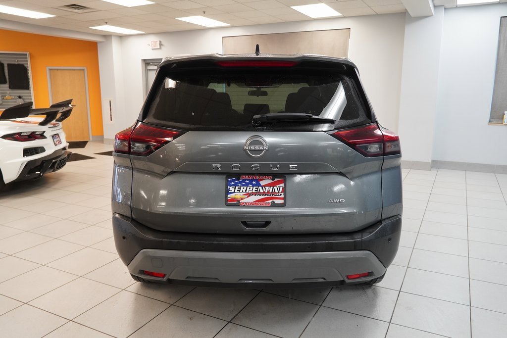 Used 2023 Nissan Rogue S image 8