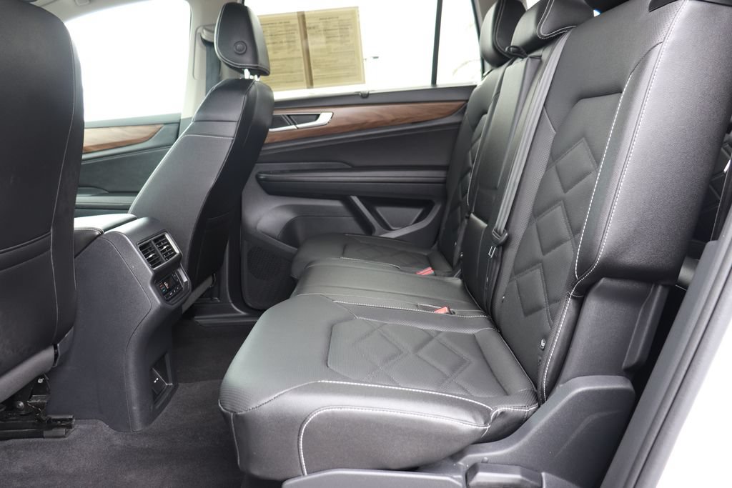 Used 2026 Volkswagen Atlas SE AWD/4WD image 13