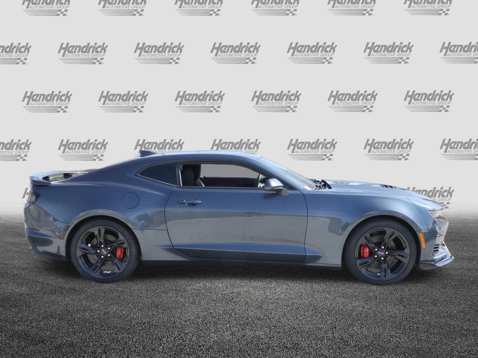 Used 2020 Chevrolet Camaro SS RWD image 10