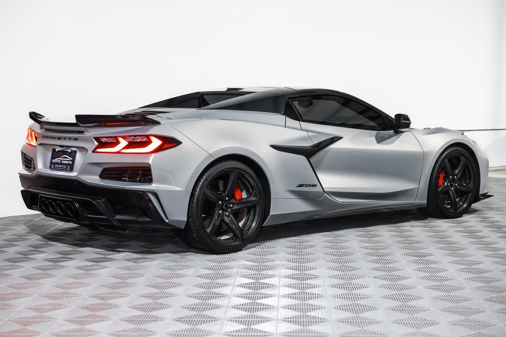 Used 2023 Chevrolet Corvette Z06 w/ Stealth Interior Trim Package image 6