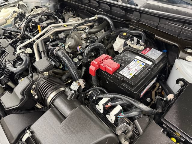 Used 2024 Nissan Altima 2.5 SV FWD image 11