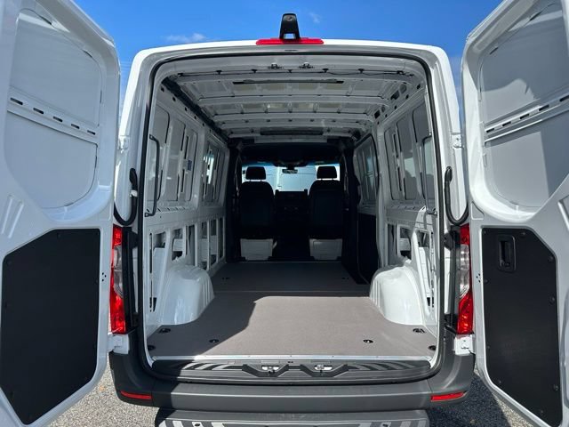New 2025 Mercedes-Benz Sprinter 2500 image 29