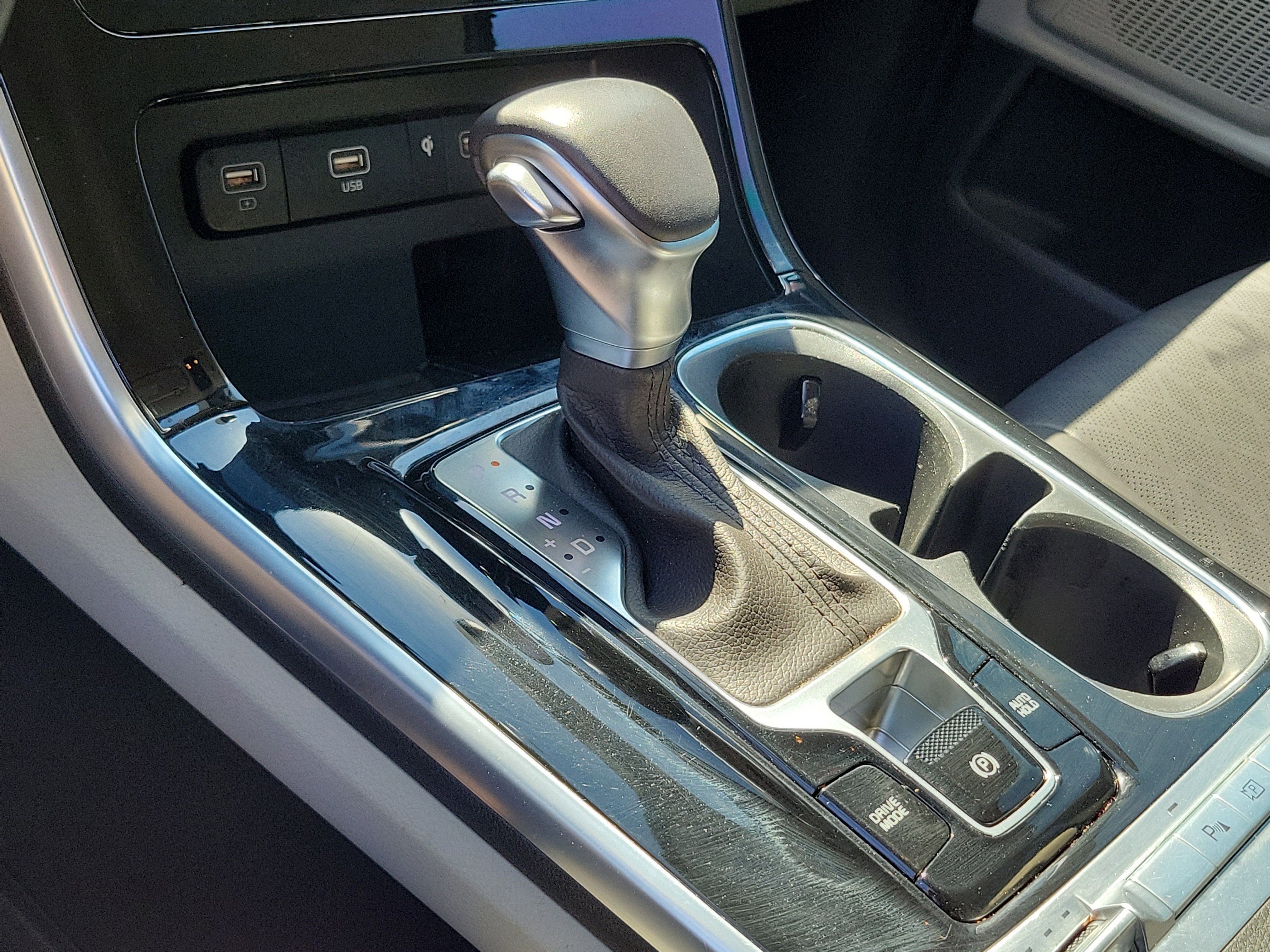 Used 2023 Kia Carnival SX FWD image 33