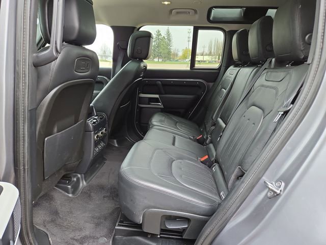 Used 2020 Land Rover Defender 110 HSE image 32