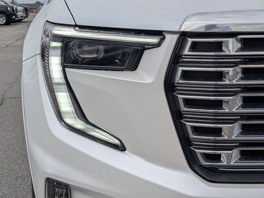 Used 2024 GMC Acadia Denali image 10