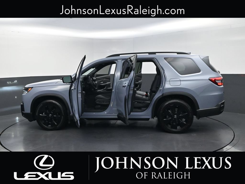 Used 2026 Honda Pilot Black Edition image 35