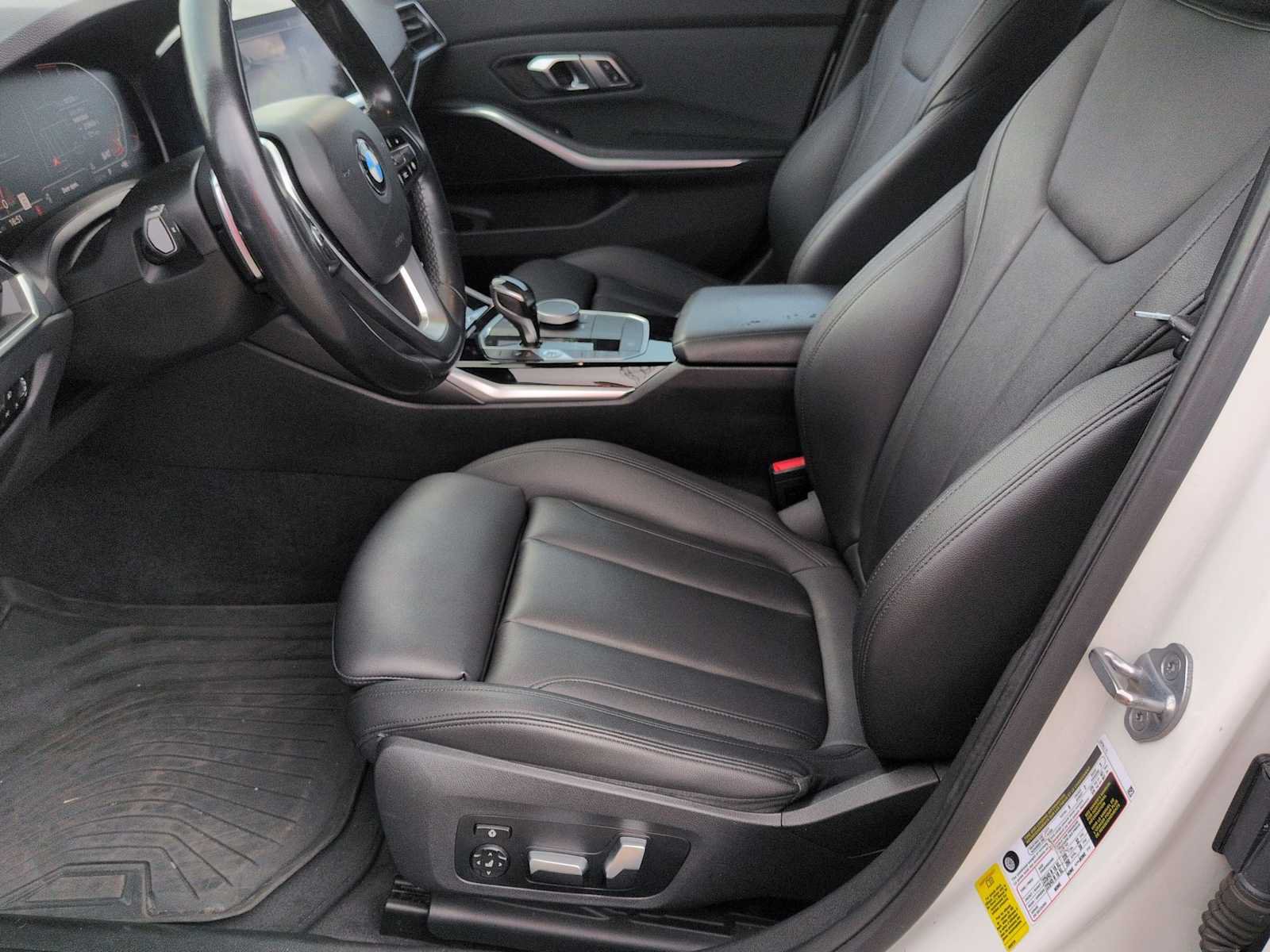 Used 2019 BMW 330i Sedan w/ Convenience Package RWD image 17