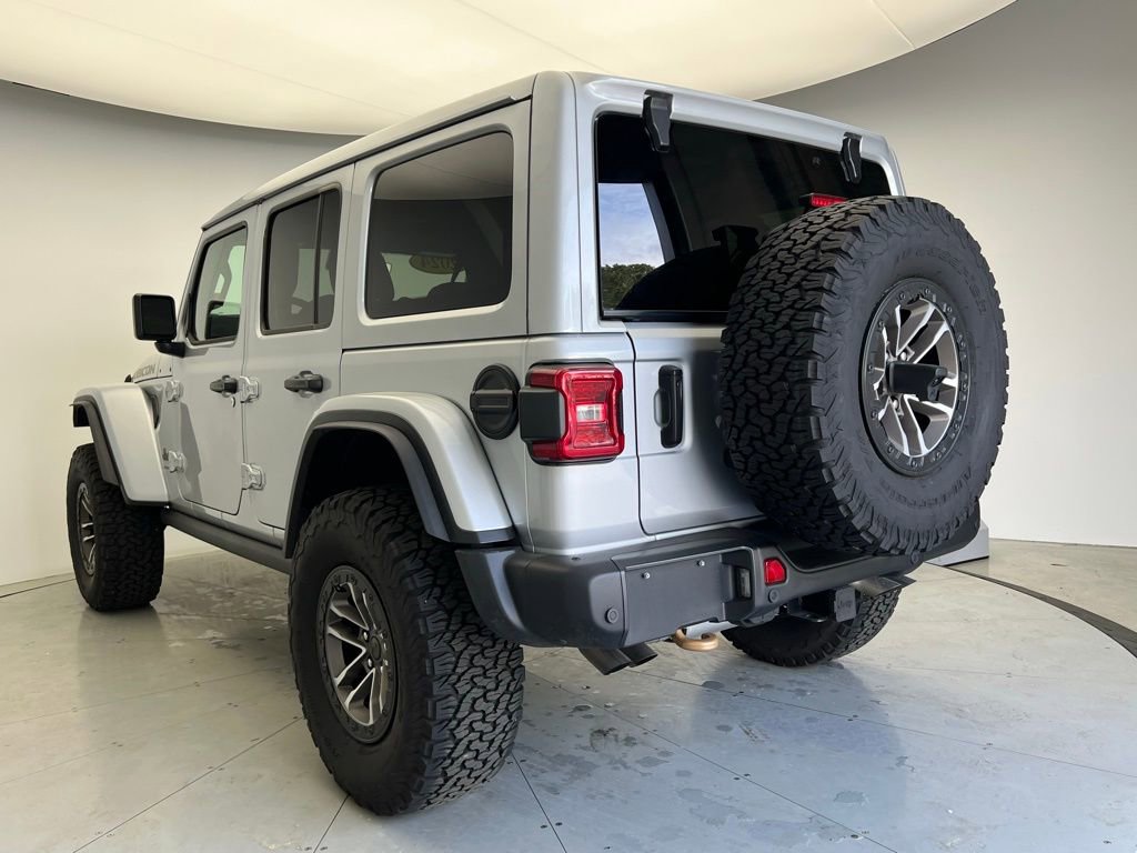 Used 2024 Jeep Wrangler Unlimited Rubicon 392 AWD/4WD image 4